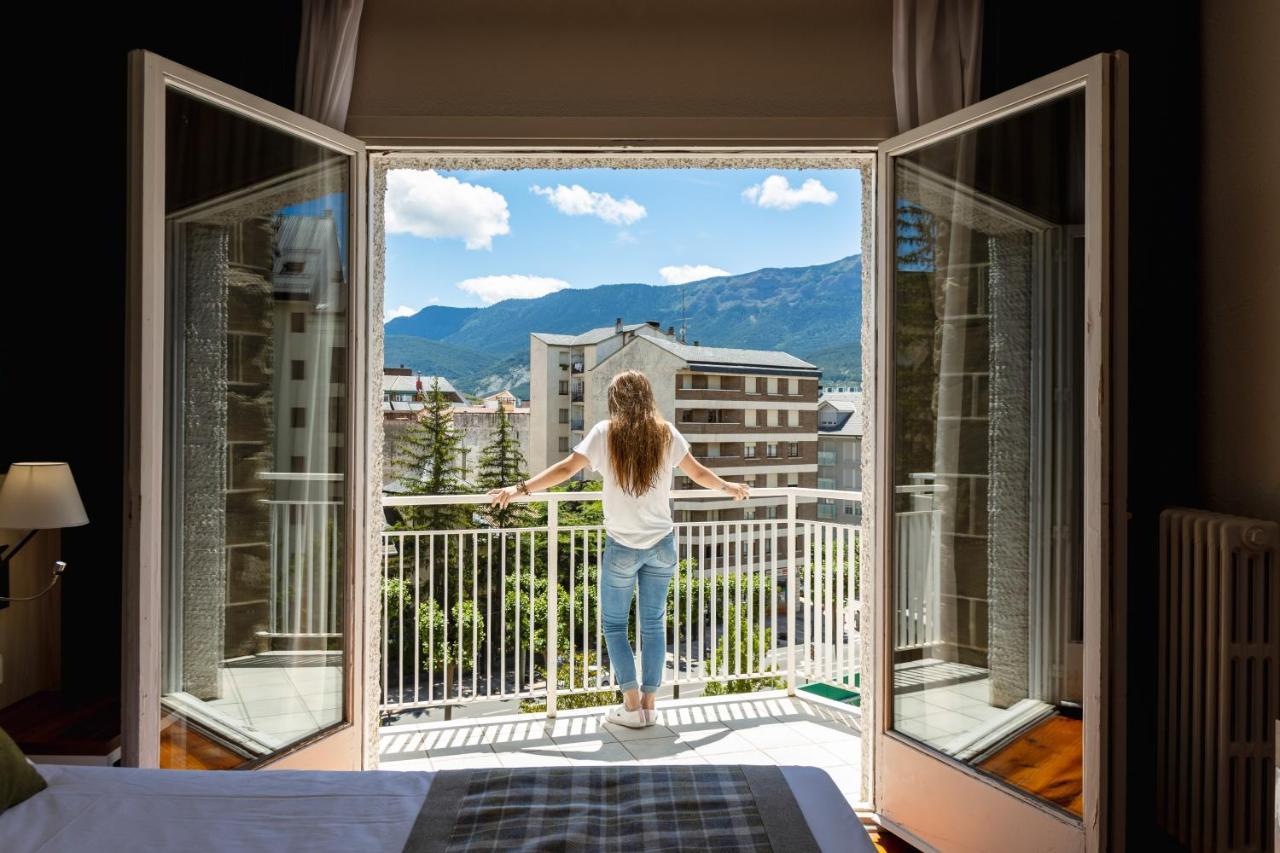 Gran Hotel De Jaca Exteriér fotografie